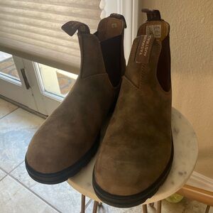 BLUNDSTONE CHELSEA BOOTS - RUSTIC BROWN